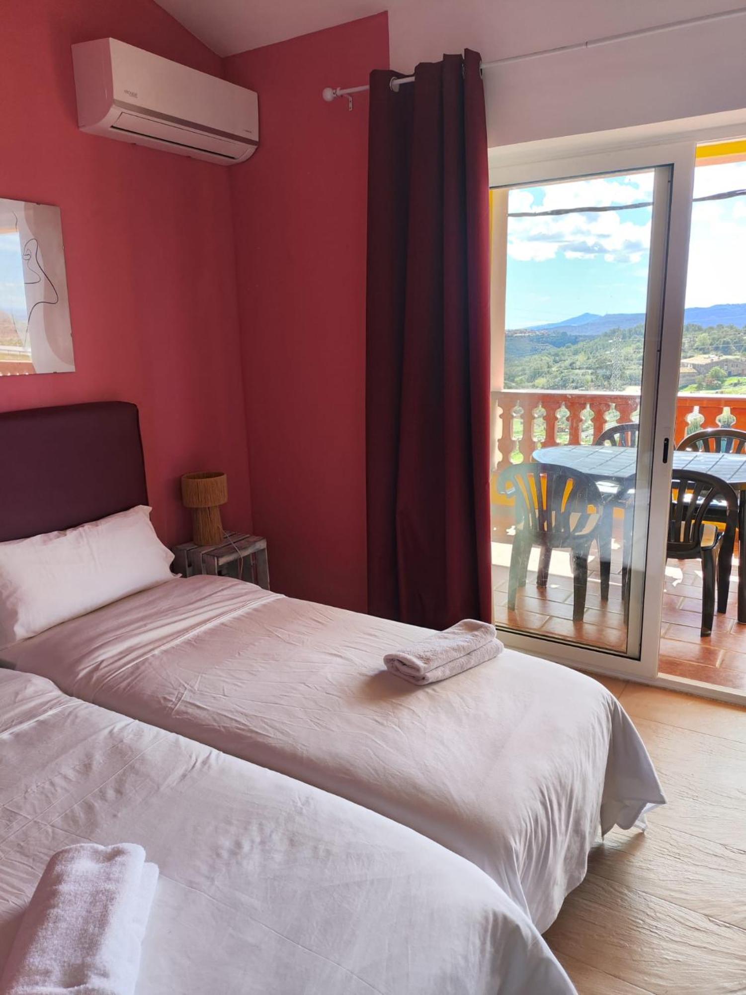 L'Olivera Casa Rural Castellbisbal Kültér fotó